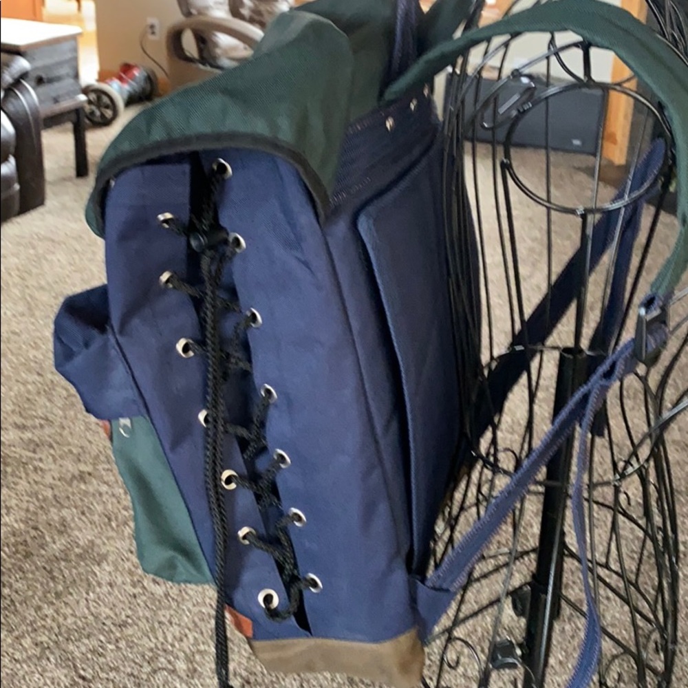 Beautiful Blue Green Backpack - Picture 2 of 7